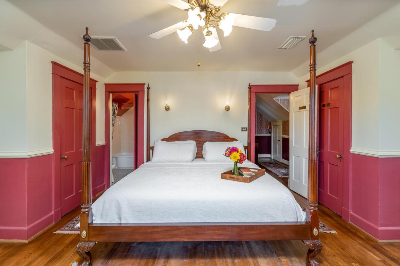 Cedars Of Williamsburg Bed & Breakfast Ngoại thất bức ảnh