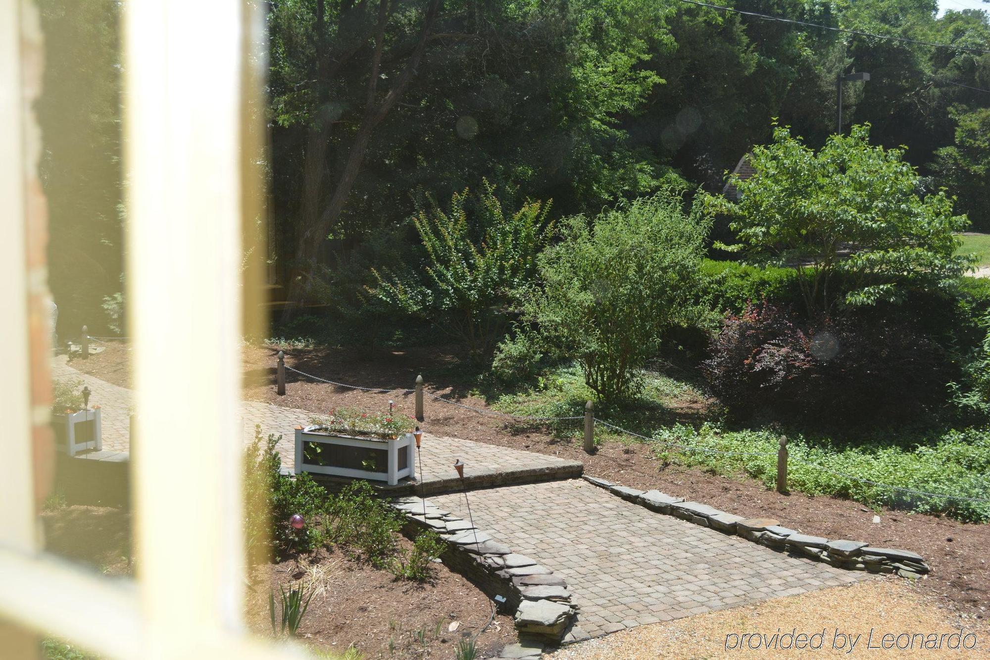 Cedars Of Williamsburg Bed & Breakfast Ngoại thất bức ảnh