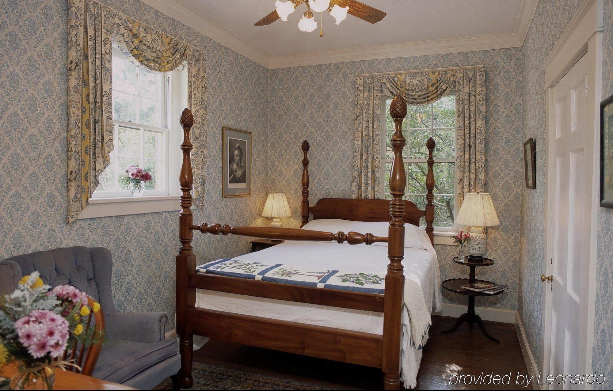 Cedars Of Williamsburg Bed & Breakfast Ngoại thất bức ảnh